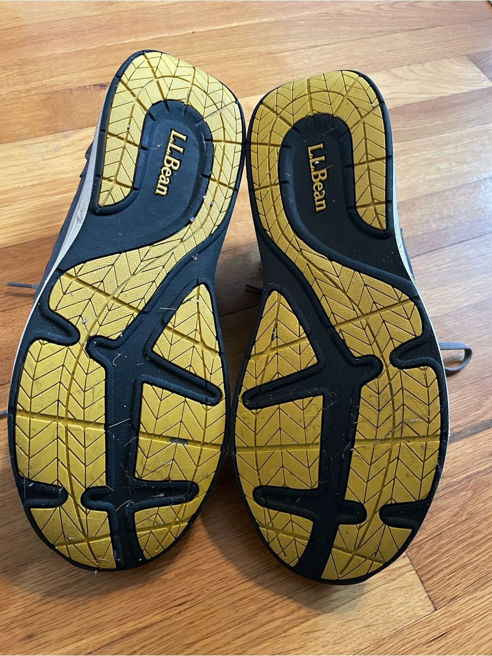 L.L. Bean Men's Bean's Comfort Fitness Walking Shoes, Waterproof - Picture 4 of 7